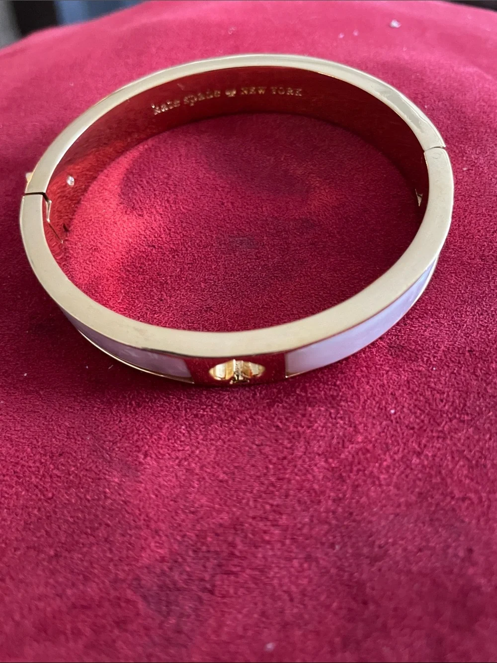 Kate Spade Cream & Gold With Cut Out Spade  And Clasp worn Twice - Picture 6 of 6